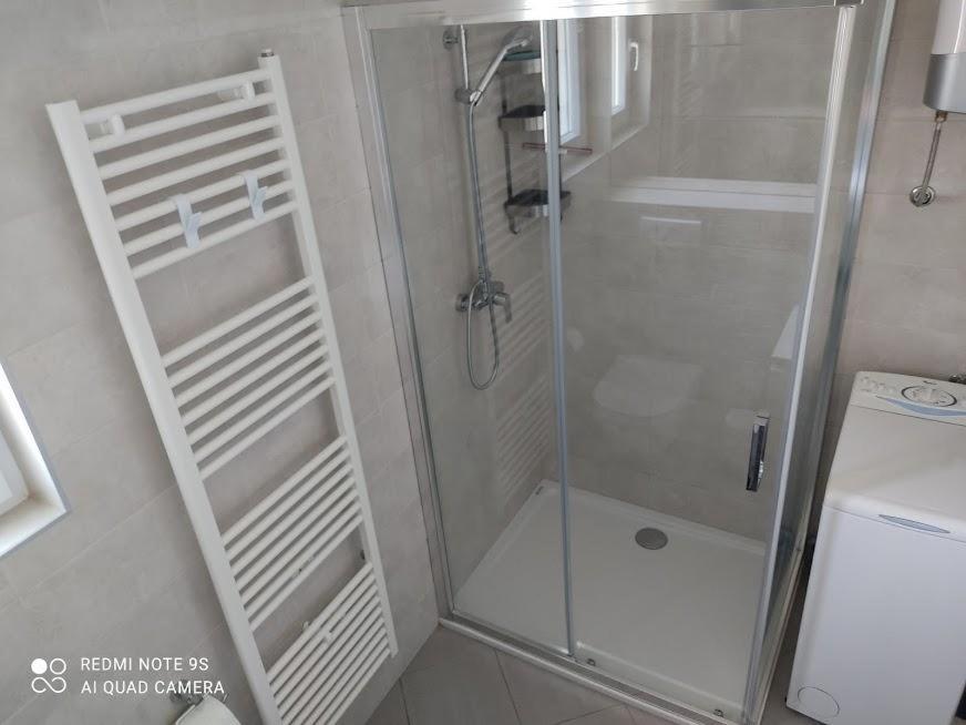 Amazing Seaview Apartment With A Balcony Near The Beach - Kneza Trpimira I Zadar Exteriör bild